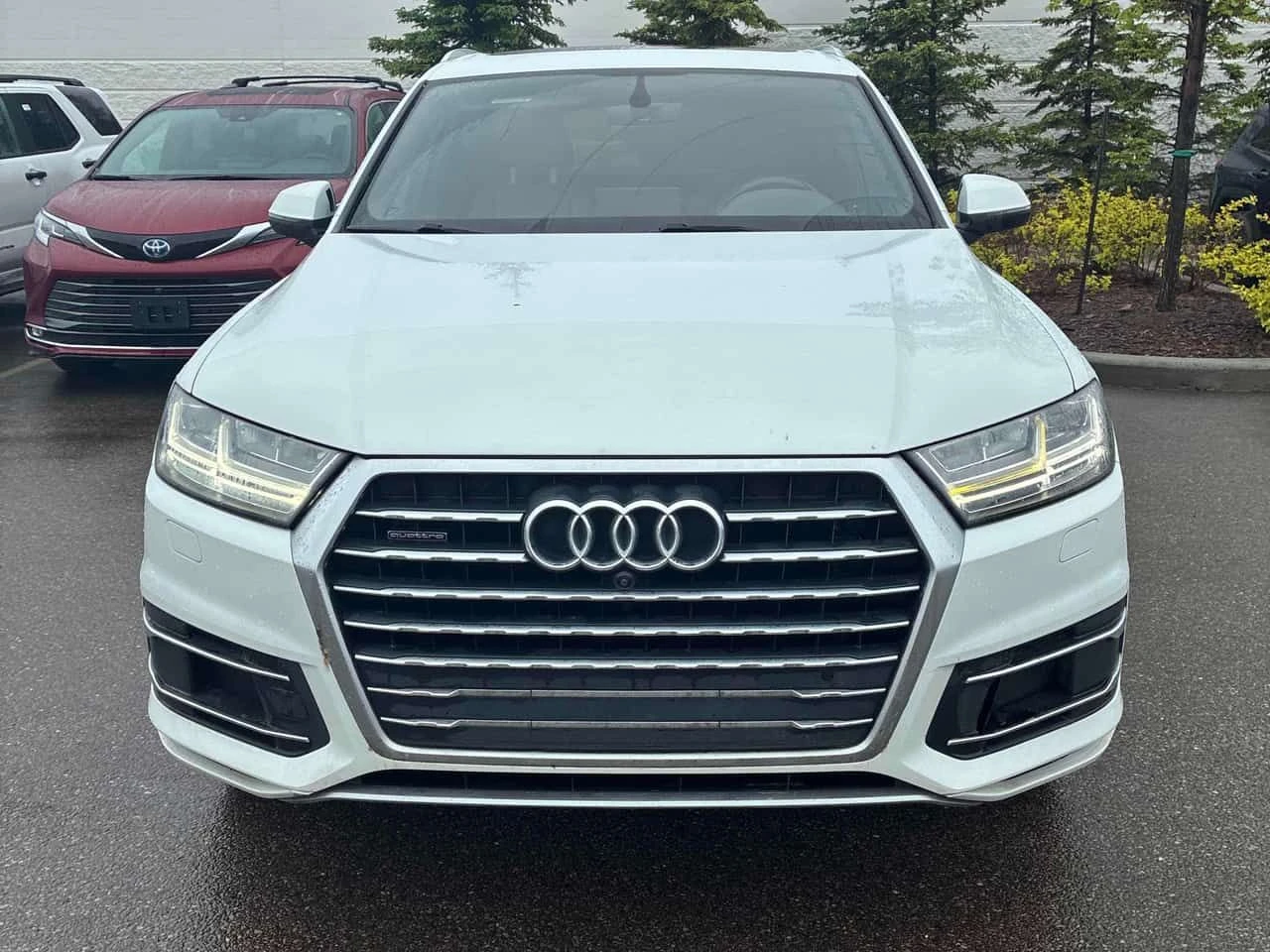 Audi Q7 3.0Т * MATRIX* 360 КАМЕРА* ОБДУХВАНЕ* ПАНОРАМА* , снимка 2 - Автомобили и джипове - 54813432