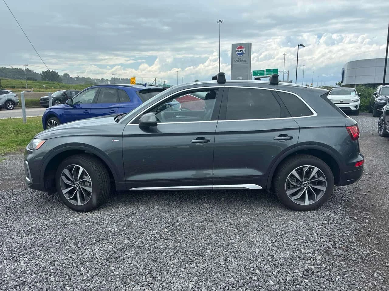 Audi Q5 | Progressiv | DISTRONIC | ПАНОРАМА  | CARFAX | , снимка 2 - Автомобили и джипове - 55394148