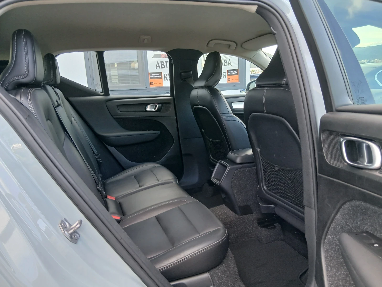 Volvo XC40 като нова 4X4, снимка 15 - Автомобили и джипове - 56200551
