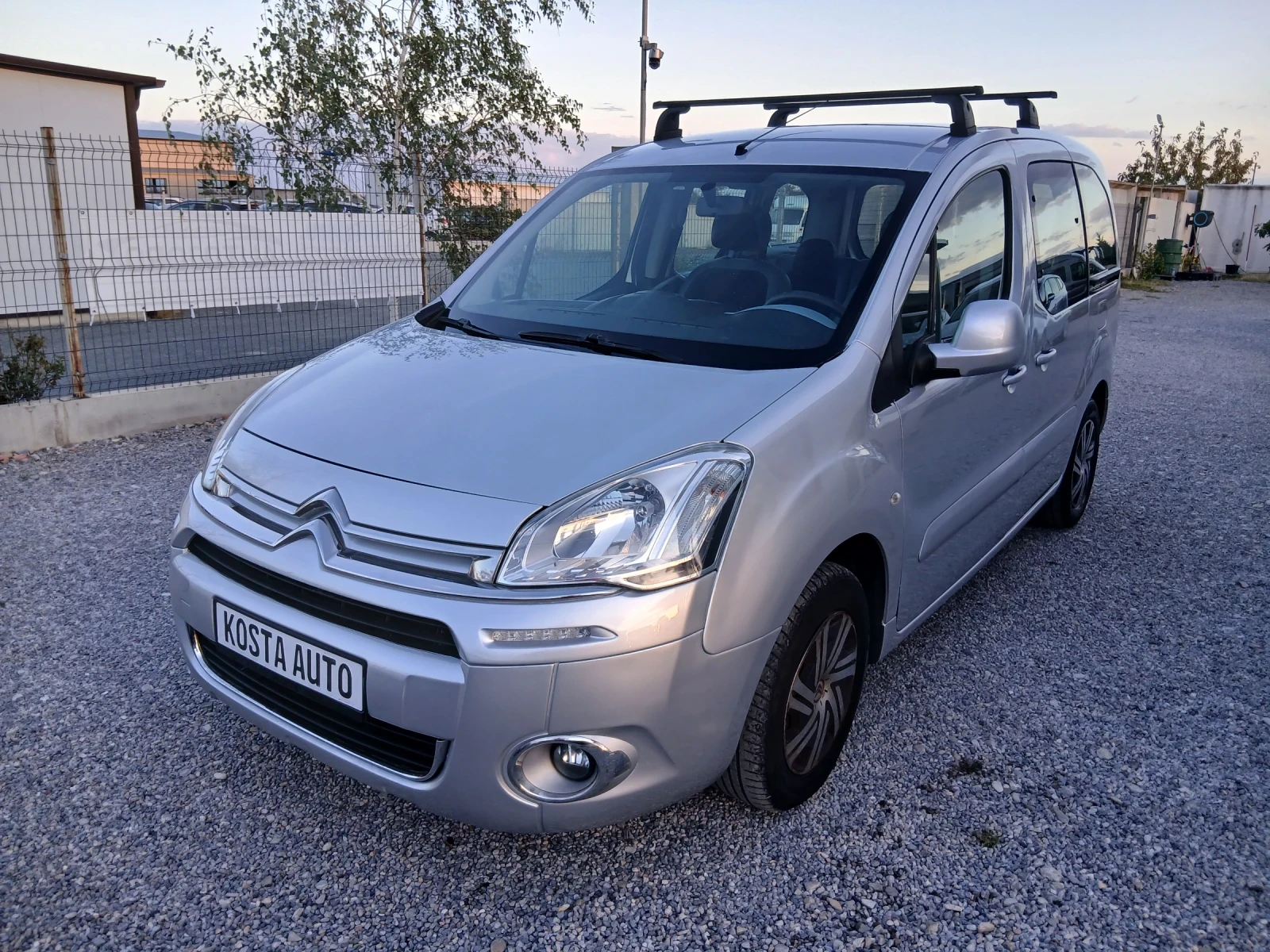 Citroen Berlingo, снимка 9 - Автомобили и джипове - 56200551