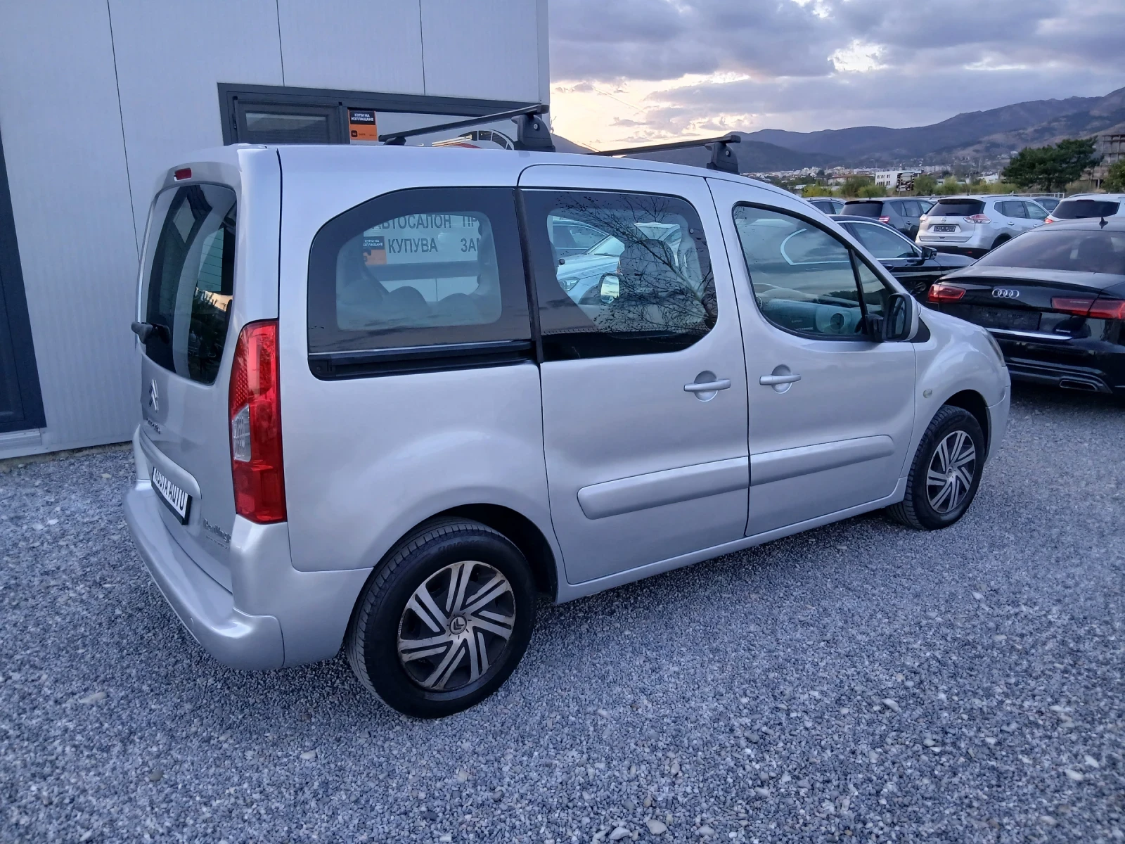 Citroen Berlingo, снимка 3 - Автомобили и джипове - 56200551