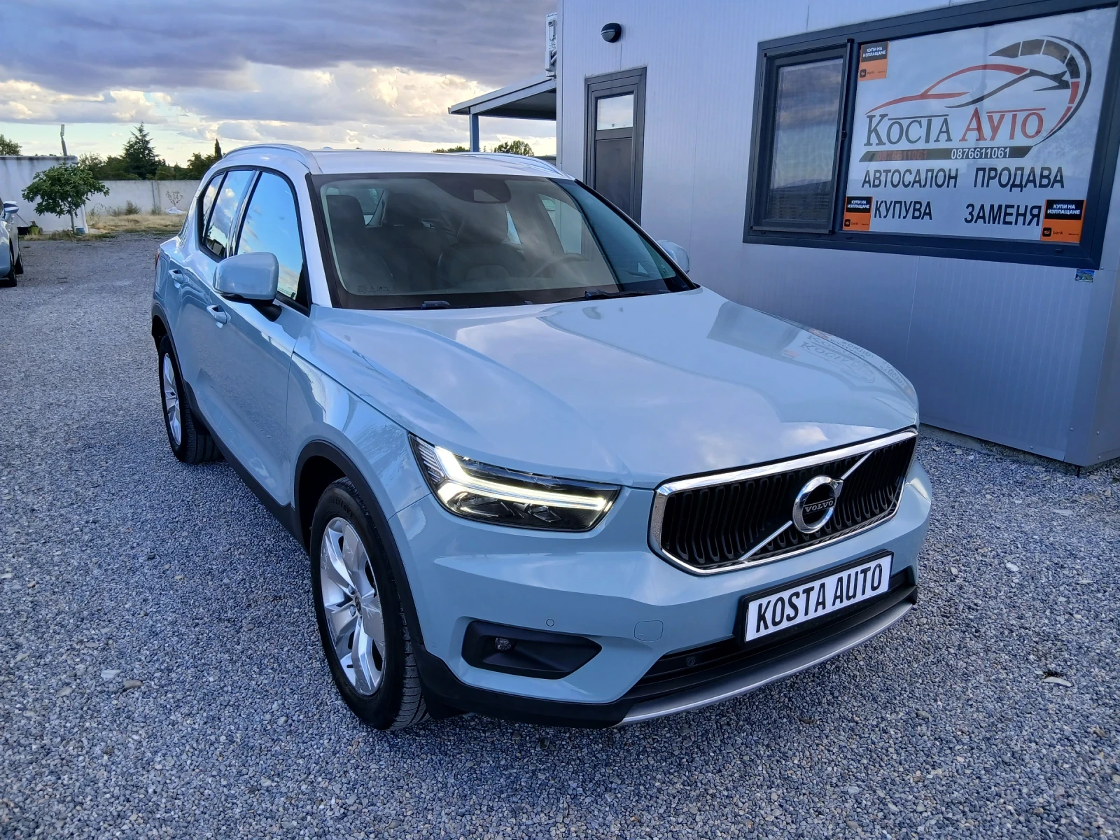 Volvo XC40 като нова 4X4