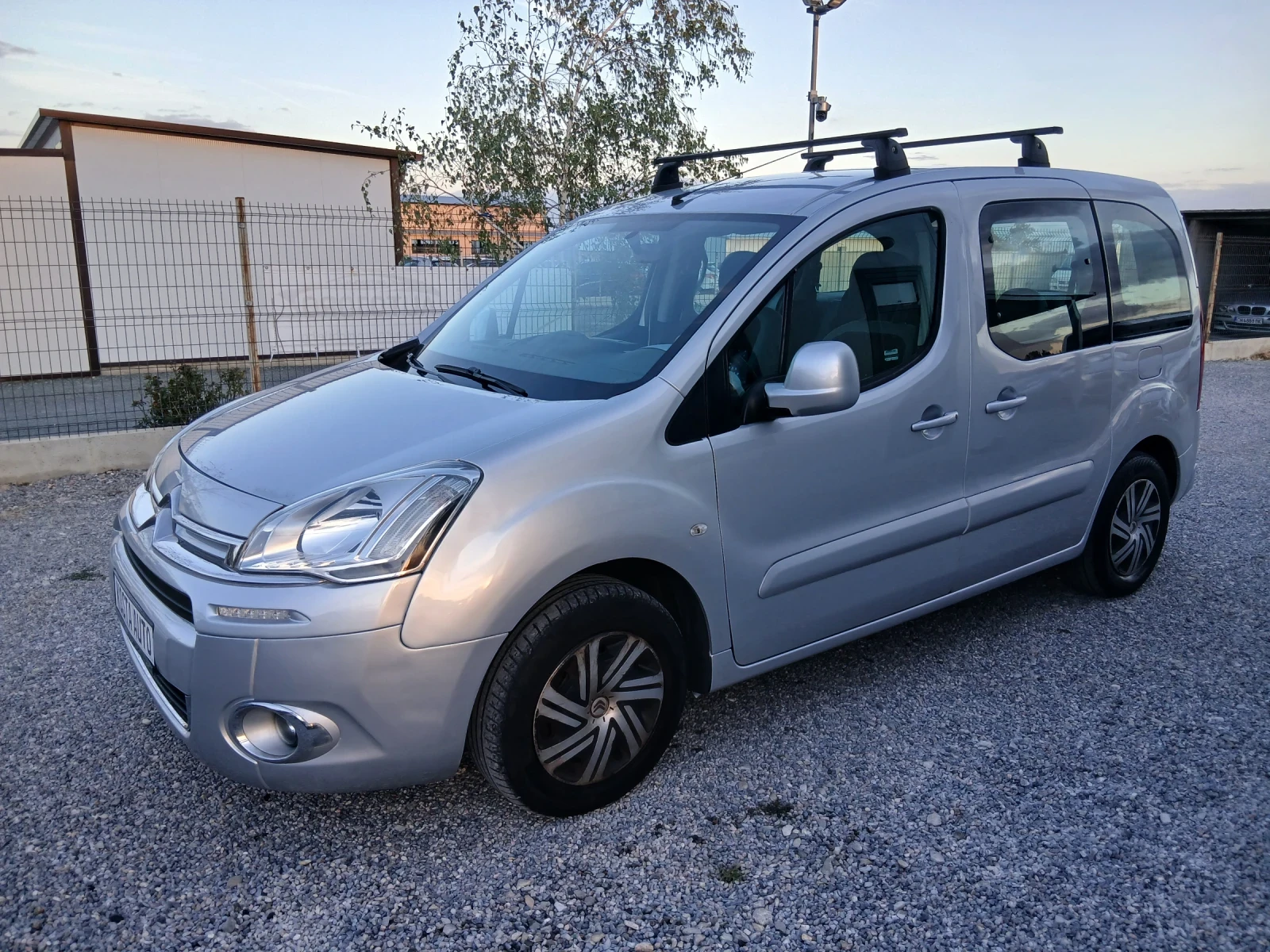Citroen Berlingo, снимка 8 - Автомобили и джипове - 56200551