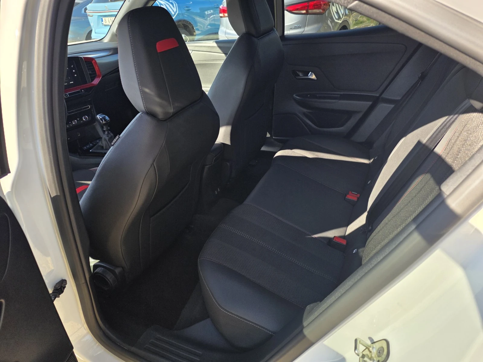 Opel Mokka 1.2 PureTech GS Line:, снимка 7 - Автомобили и джипове - 56287678