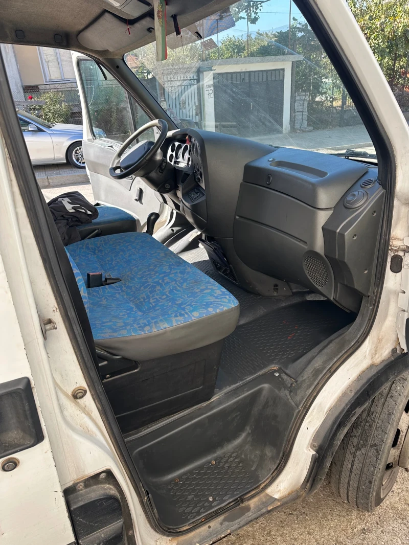 Iveco Daily, снимка 10 - Бусове и автобуси - 47751737