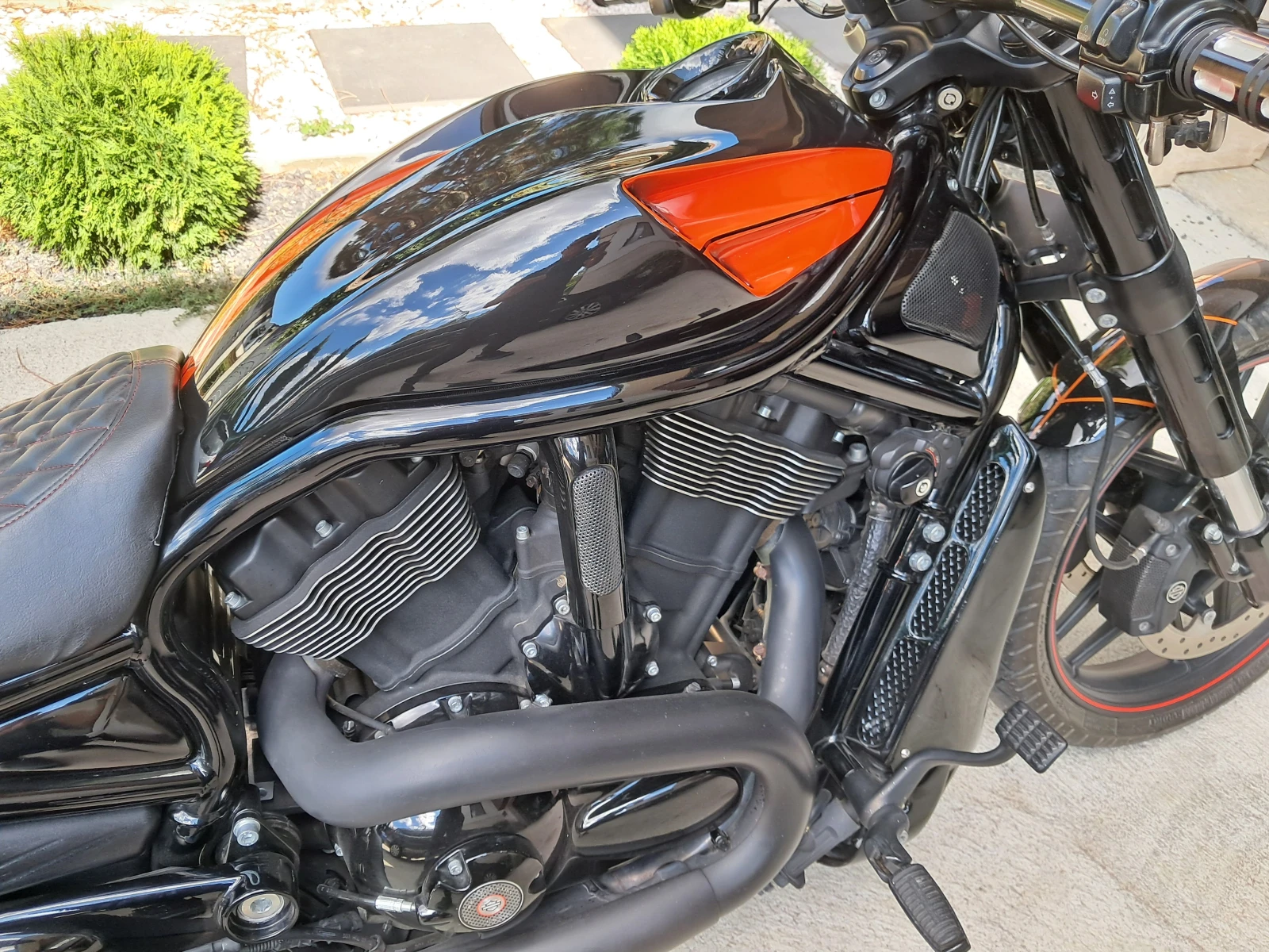 Harley-Davidson V-Rod NIGHT-ROD-ABS -CUSTOM-КАТО НОВ, снимка 10 - Мотоциклети и мототехника - 55456032