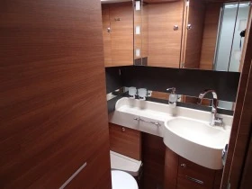 Кемпер Carthago C-Line I 4.9 LE, снимка 10