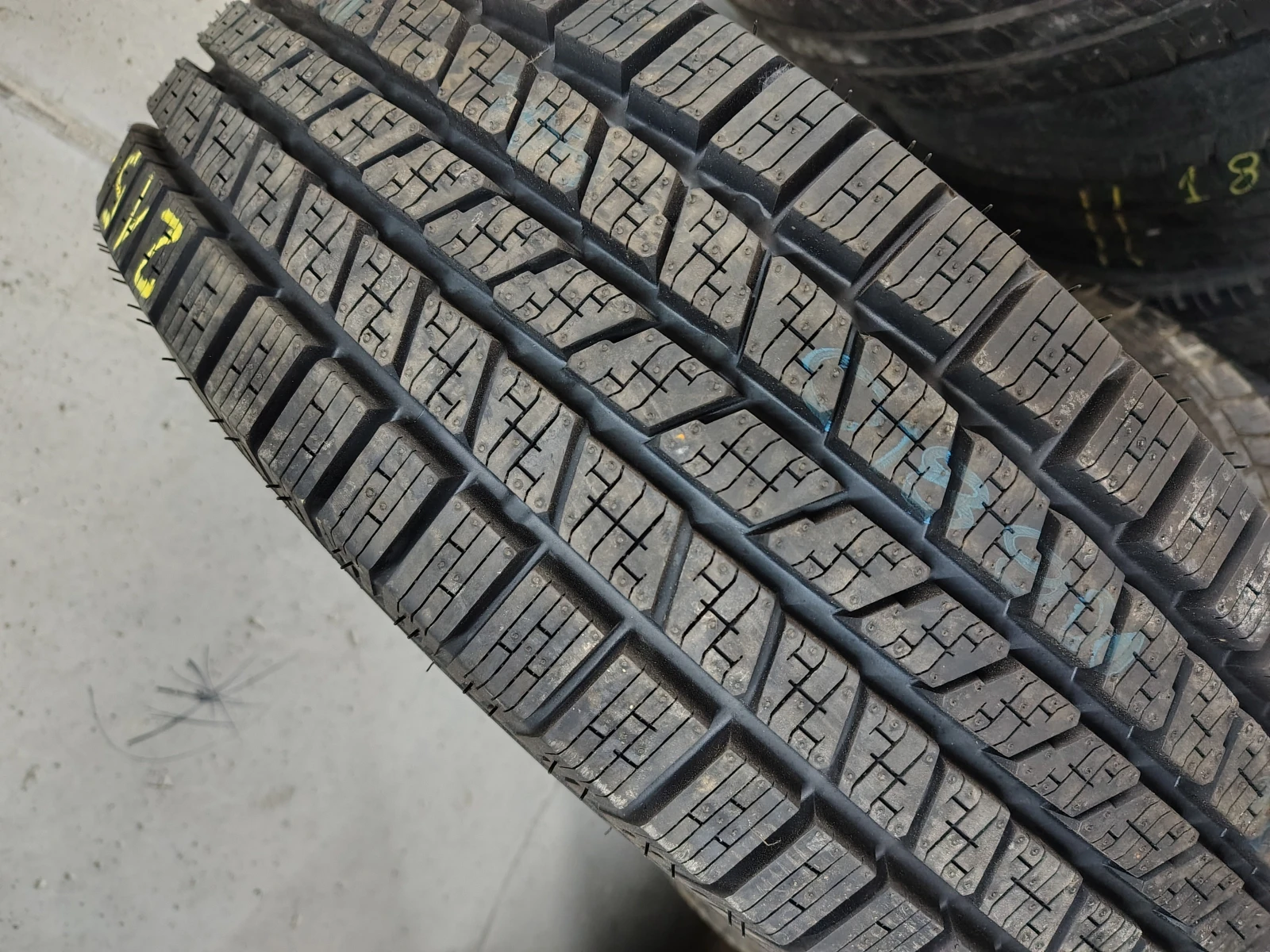  215/70R16 | Mobile.bg   1