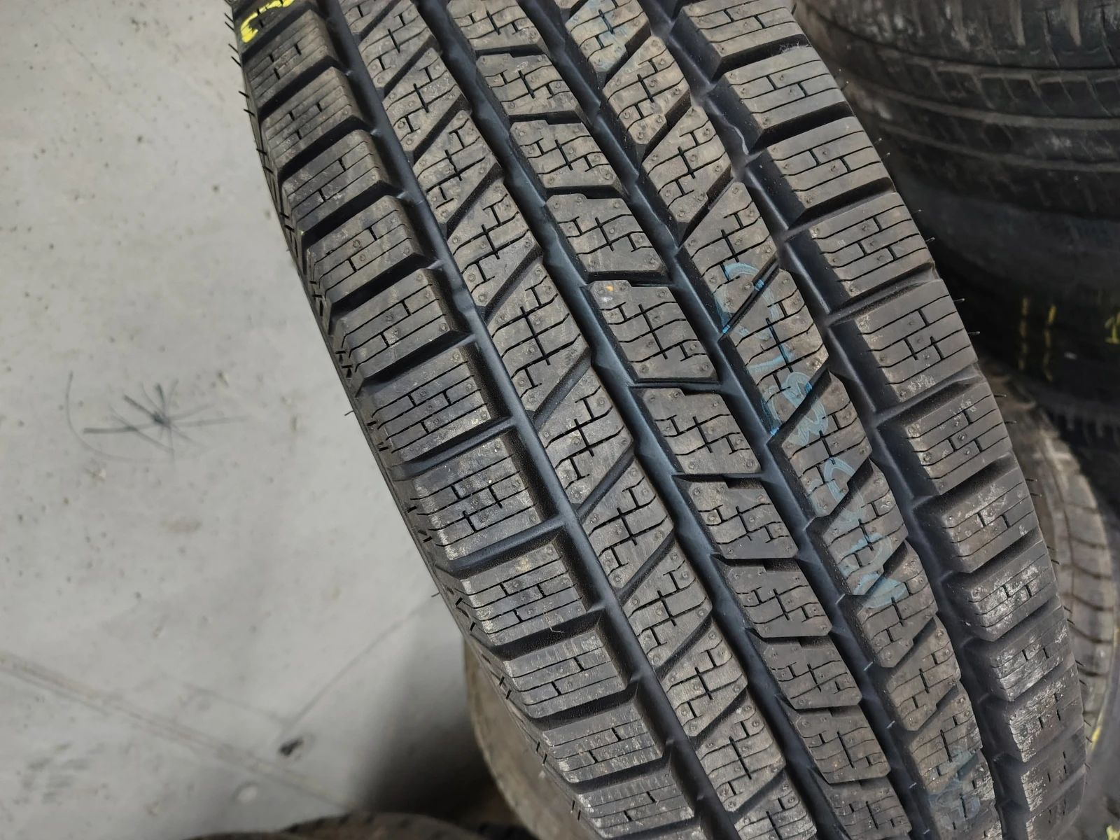  215/70R16 | Mobile.bg   2