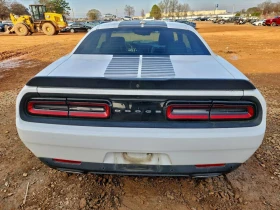 Dodge Challenger 3.6* V6* 8ZF* ПОДГРЕВ* КАМЕРА* КЕЙЛЕС* LANE* ASSIS - 10422 € / 20383.66 лв. - 90255375 6