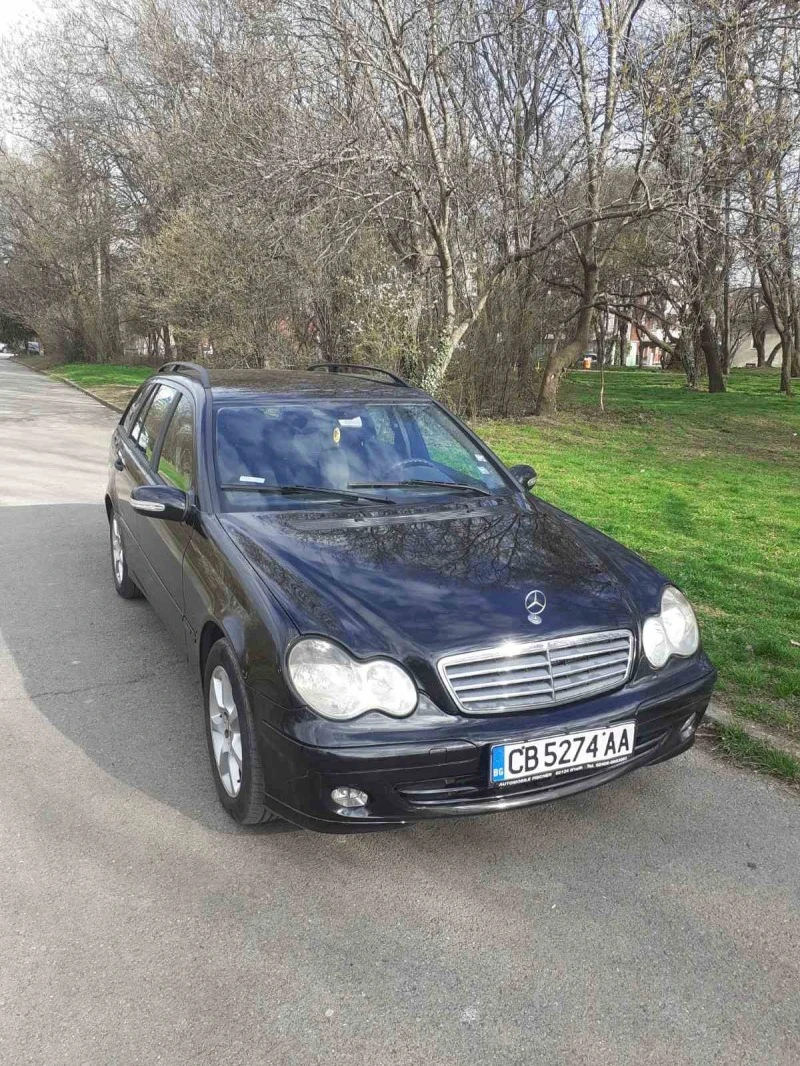 Mercedes-Benz C 220, снимка 1 - Автомобили и джипове - 47204771