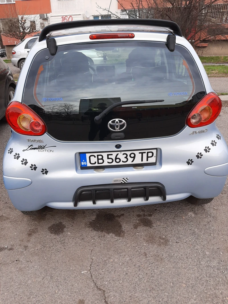 Toyota Aygo 1.0, снимка 2 - Автомобили и джипове - 48007065