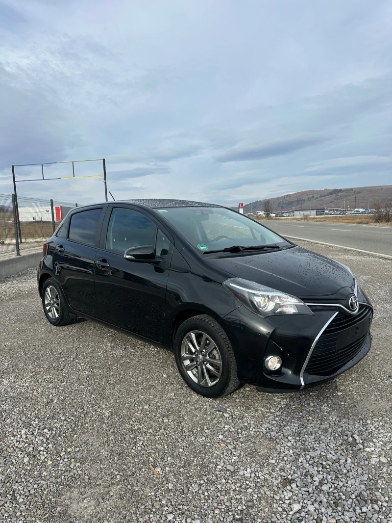 Toyota Yaris 1.0VVTi EURO 6 COC TUV SERVICE BOOK, снимка 3 - Автомобили и джипове - 48441350