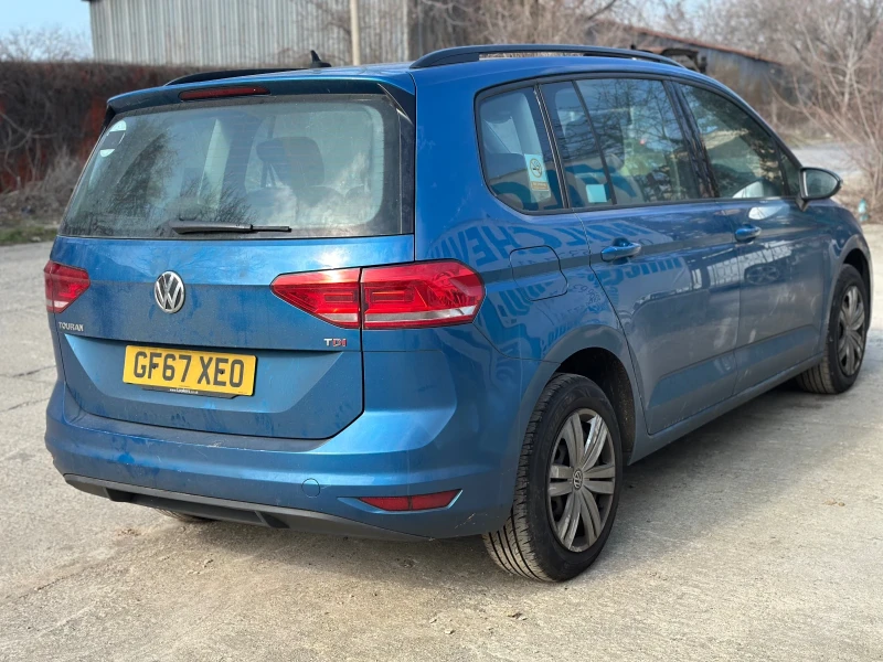 VW Touran 1.6tdi dsg, снимка 3 - Автомобили и джипове - 49048156