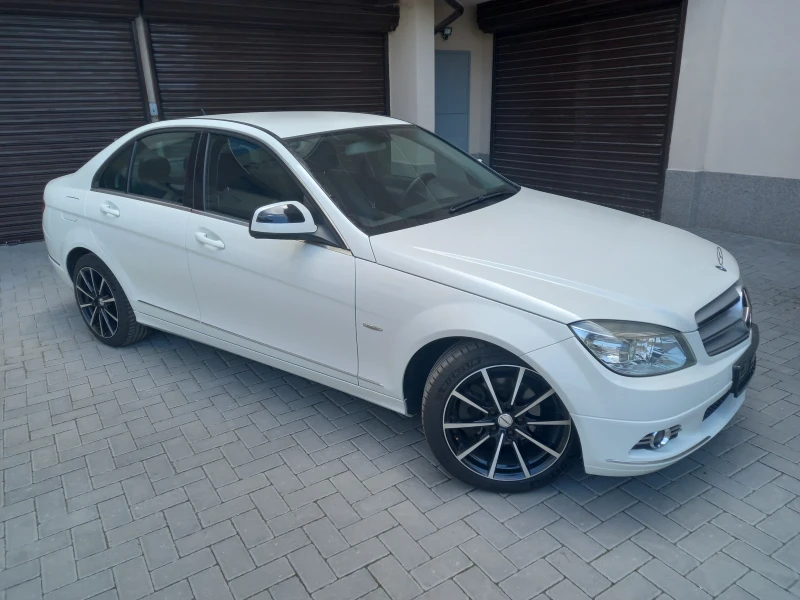 Mercedes-Benz C 180 Avangarde * Kompressor * Перла, снимка 5 - Автомобили и джипове - 49515801