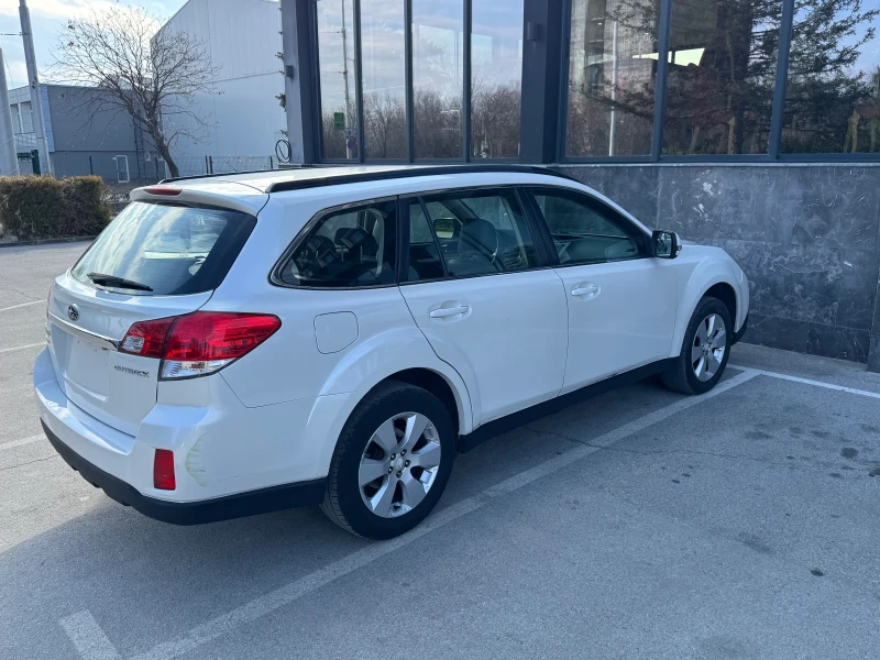 Subaru Outback 2, 5 l 167kc, снимка 8 - Автомобили и джипове - 49143621