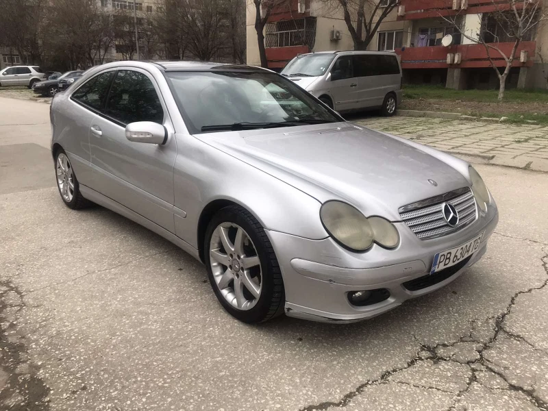 Mercedes-Benz C 220 Cdi Купе , снимка 7 - Автомобили и джипове - 49535972