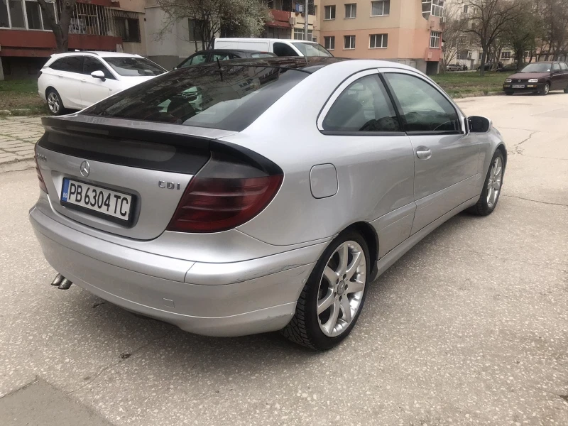 Mercedes-Benz C 220 Cdi Купе , снимка 9 - Автомобили и джипове - 49535972