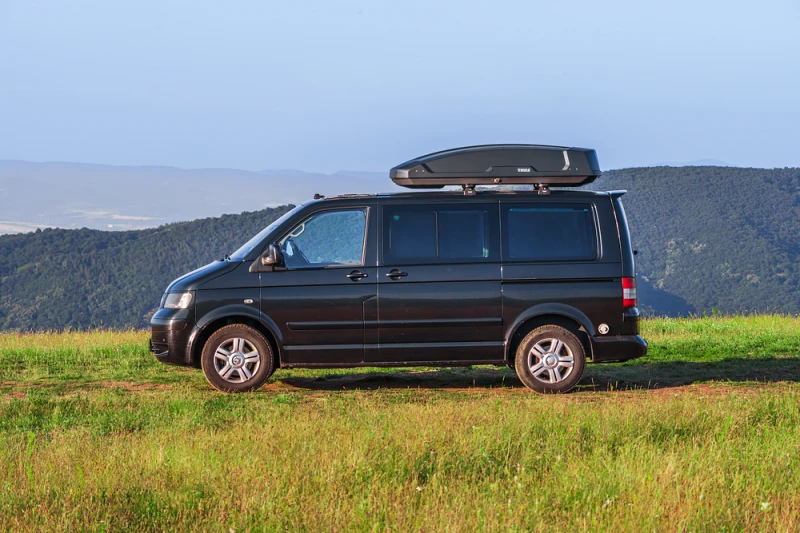 VW Multivan T5, снимка 3 - Автомобили и джипове - 52172159