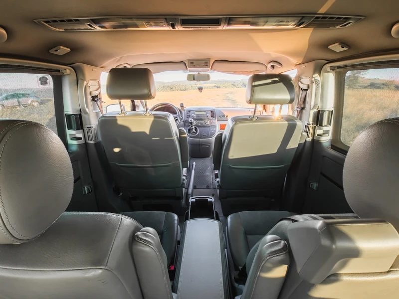 VW Multivan T5, снимка 14 - Автомобили и джипове - 52172159