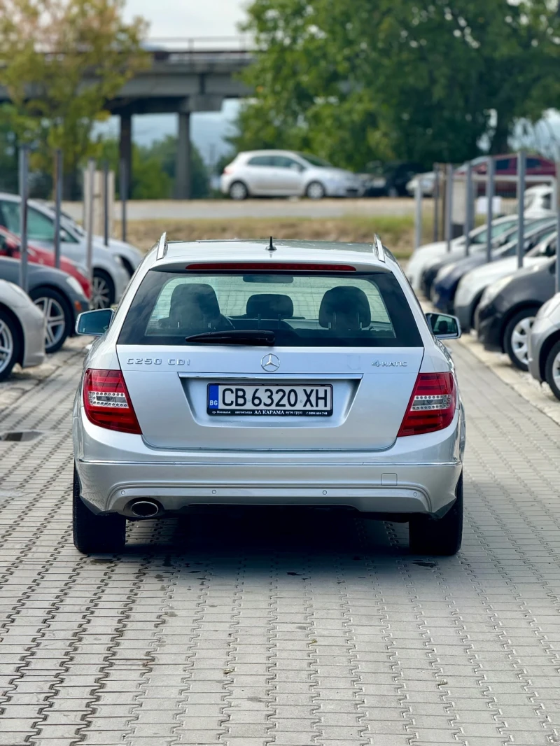 Mercedes-Benz C 250 250* Фейс* Автомат* Клима* Обслужена* 4MATIC* , снимка 9 - Автомобили и джипове - 51676506