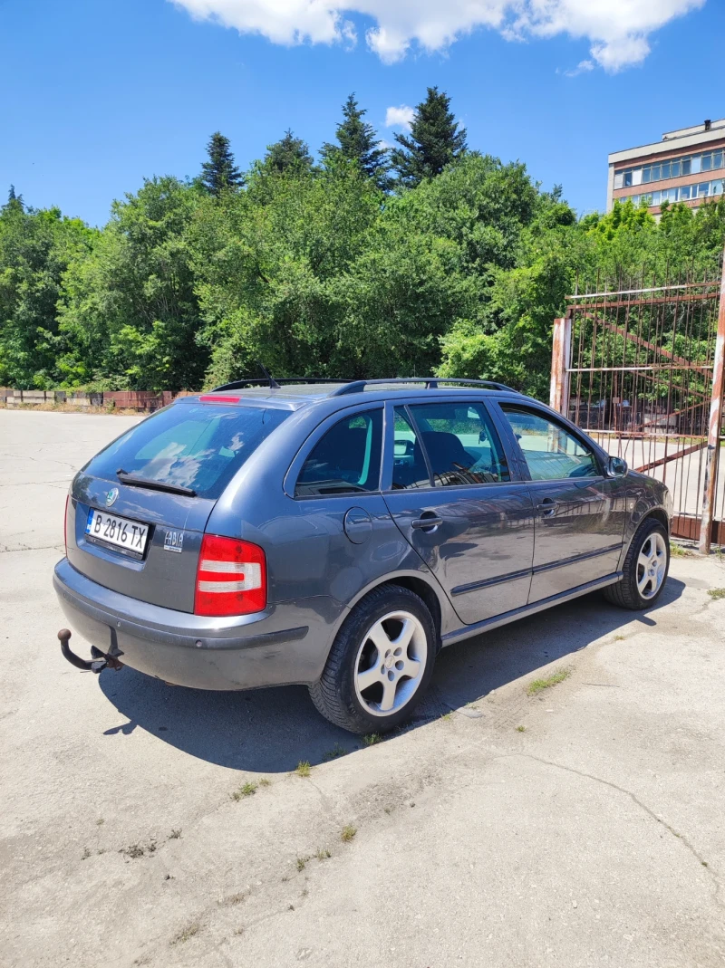 Skoda Fabia Комби, снимка 2 - Автомобили и джипове - 52617883