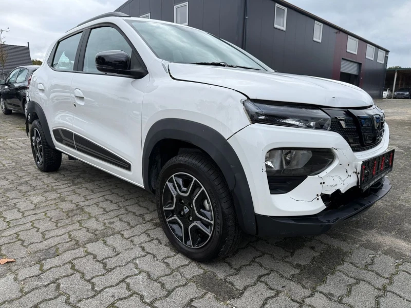 Dacia Spring 33kw- НАЛИЧЕН, снимка 2 - Автомобили и джипове - 52417101