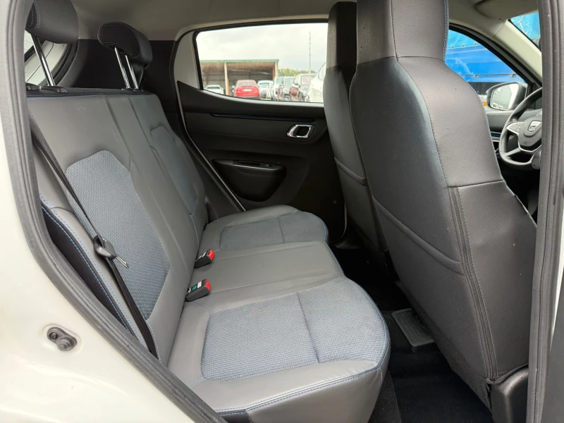 Dacia Spring 33kw- НАЛИЧЕН, снимка 10 - Автомобили и джипове - 52417101