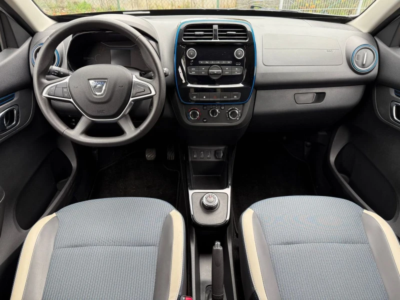 Dacia Spring 33kw- НАЛИЧЕН, снимка 8 - Автомобили и джипове - 52417101