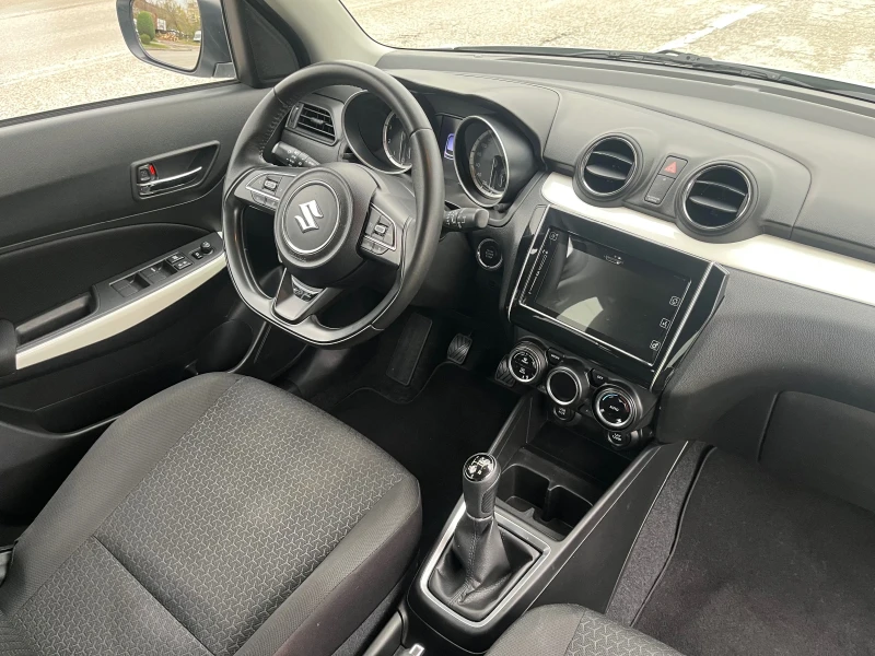 Suzuki Swift 1.2 4x4 Hybrid Sergio Cellano, снимка 9 - Автомобили и джипове - 52596460