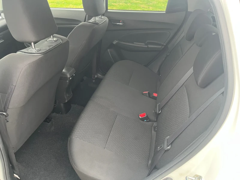 Suzuki Swift 1.2 4x4 Hybrid Sergio Cellano, снимка 11 - Автомобили и джипове - 52596460