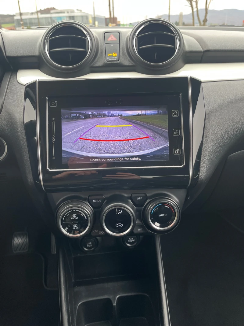 Suzuki Swift 1.2 4x4 Hybrid Sergio Cellano, снимка 15 - Автомобили и джипове - 52596460