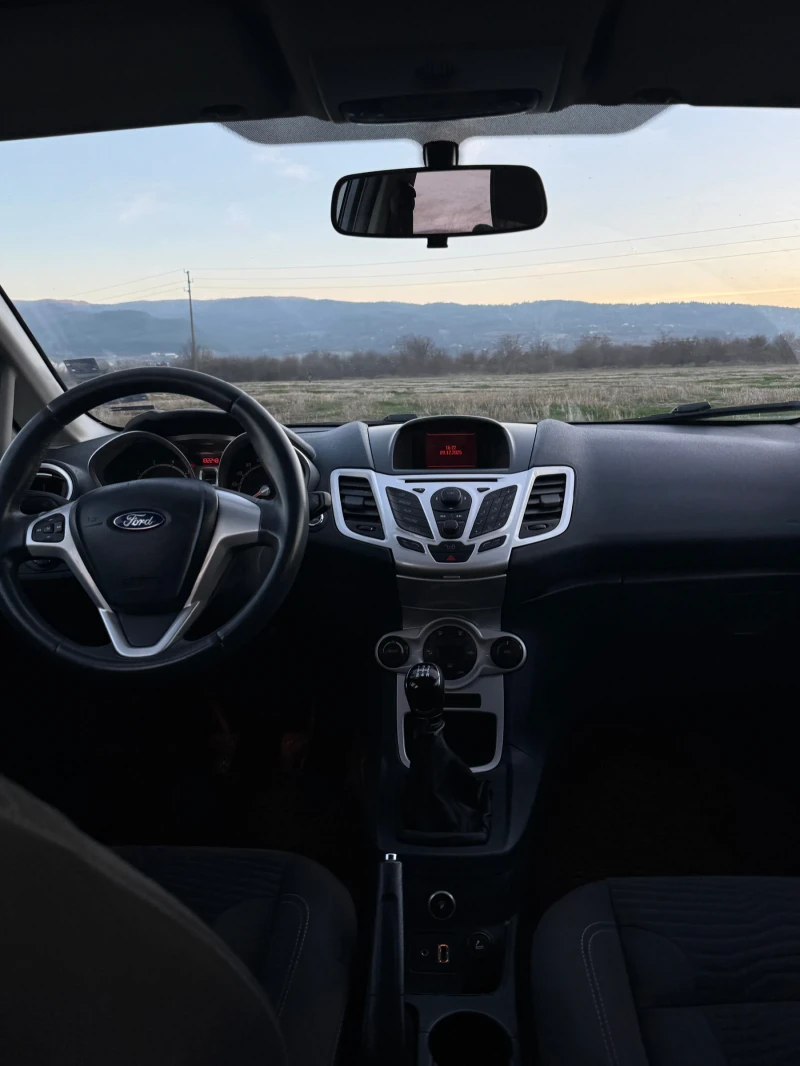 Ford Fiesta, снимка 9 - Автомобили и джипове - 52826511
