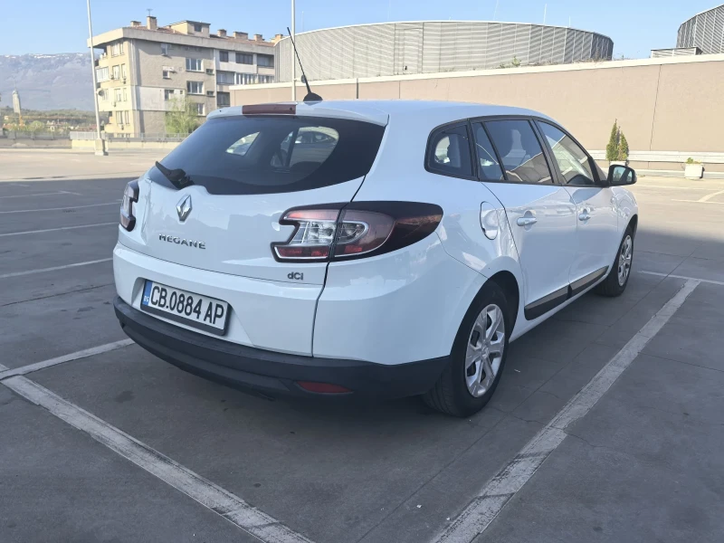 Renault Megane 1.5 dci, снимка 3 - Автомобили и джипове - 52841776