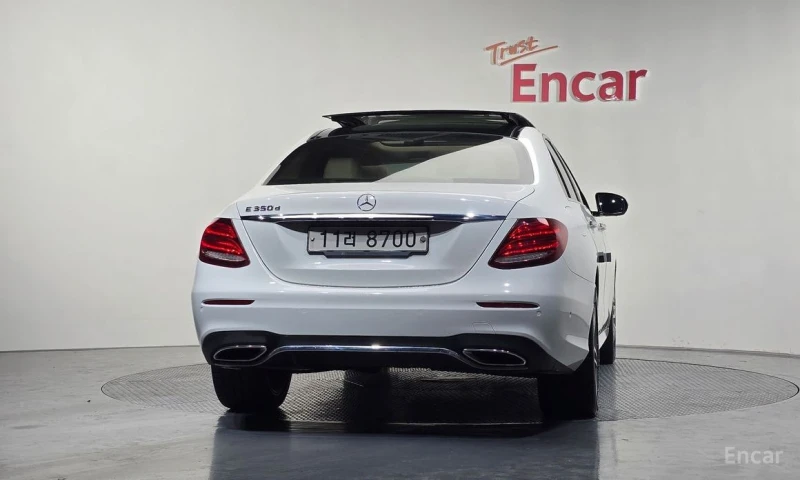 Mercedes-Benz E 350, снимка 4 - Автомобили и джипове - 53277331