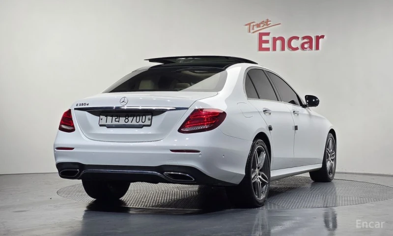 Mercedes-Benz E 350, снимка 2 - Автомобили и джипове - 53277331