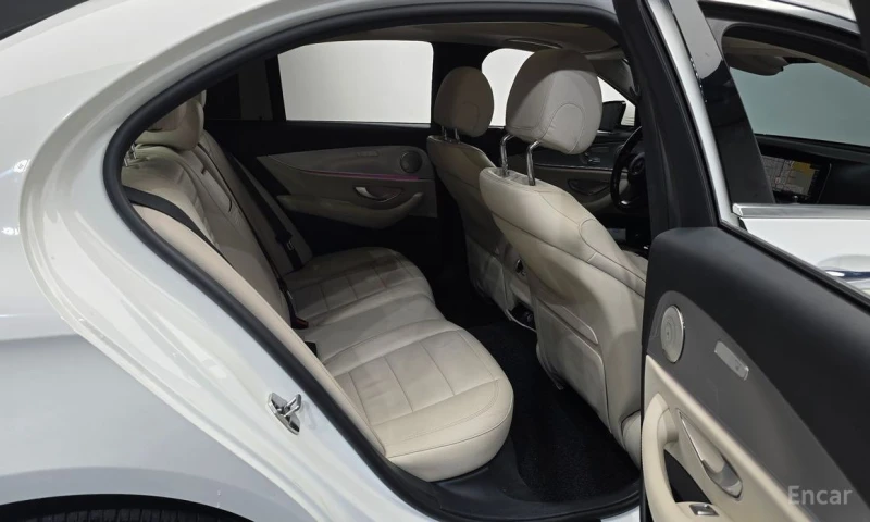 Mercedes-Benz E 350, снимка 12 - Автомобили и джипове - 53277331