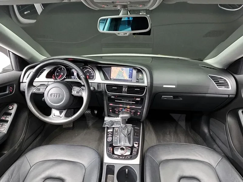 Audi A5 2.0 TDI Quattro - САМО 30% АВАНС, снимка 13 - Автомобили и джипове - 56003348