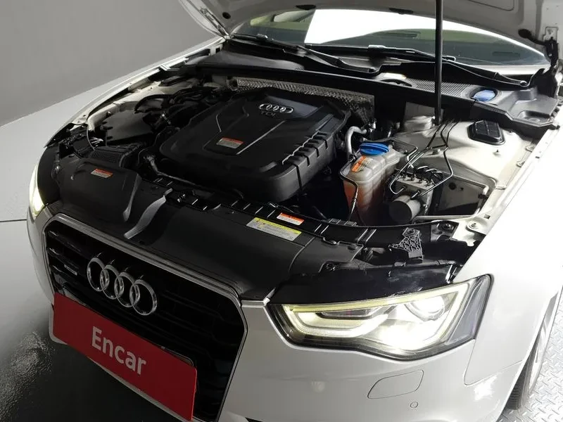 Audi A5 2.0 TDI Quattro - САМО 30% АВАНС, снимка 12 - Автомобили и джипове - 56003348