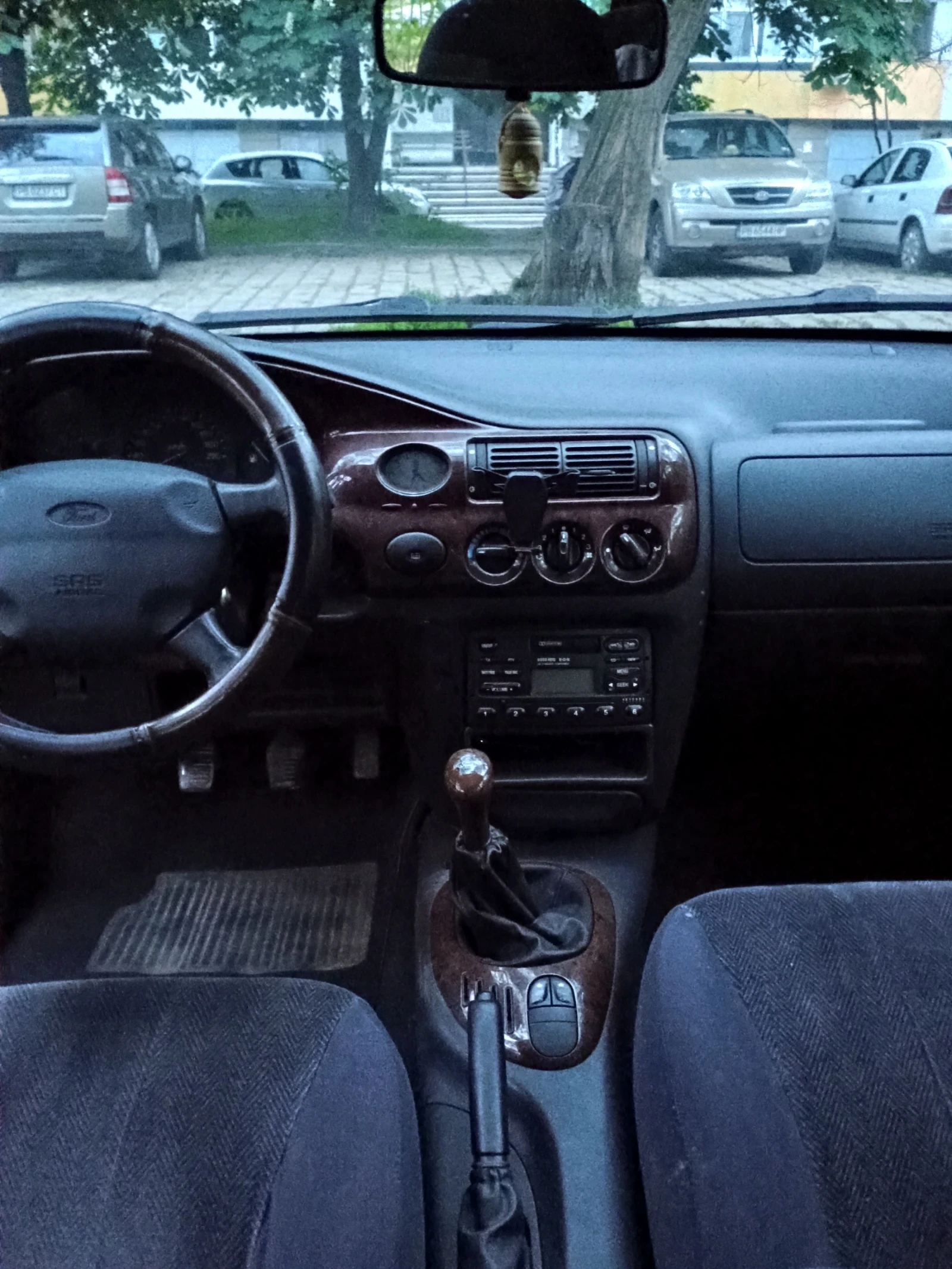 Ford Escort  - изображение 7