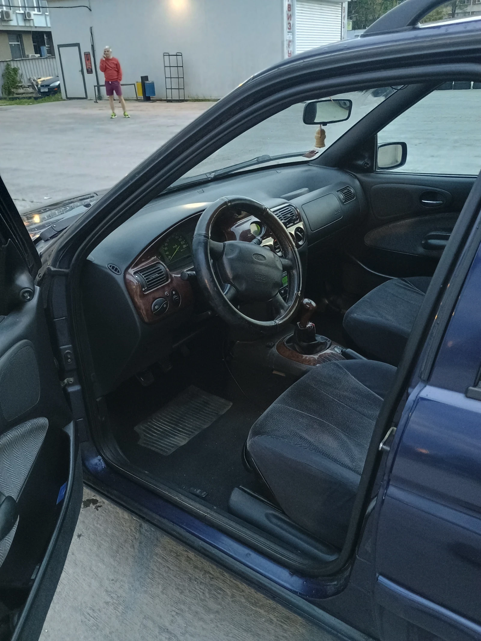 Ford Escort  - изображение 10