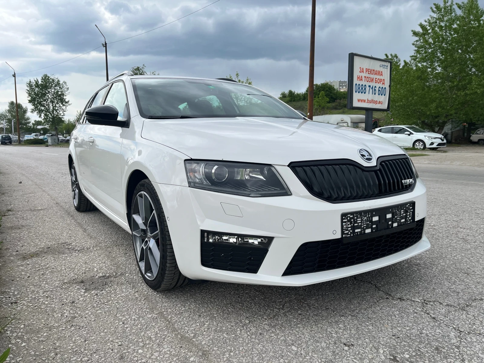 Skoda Octavia RS 2000 Turbo DSG - изображение 6