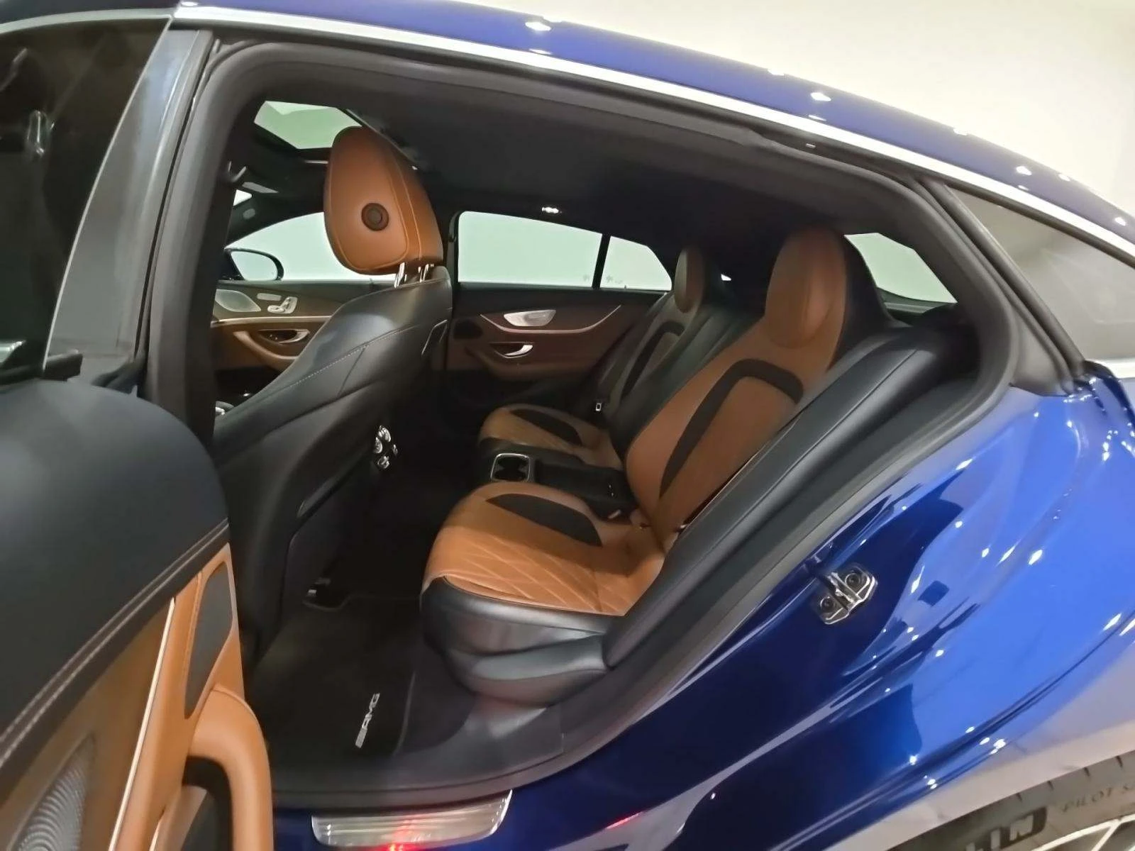 Mercedes-Benz AMG GT 53 AMG DESIGNO* BURAMSTER* МАСАЖ* ДИСТРО* 360* FUL - изображение 10