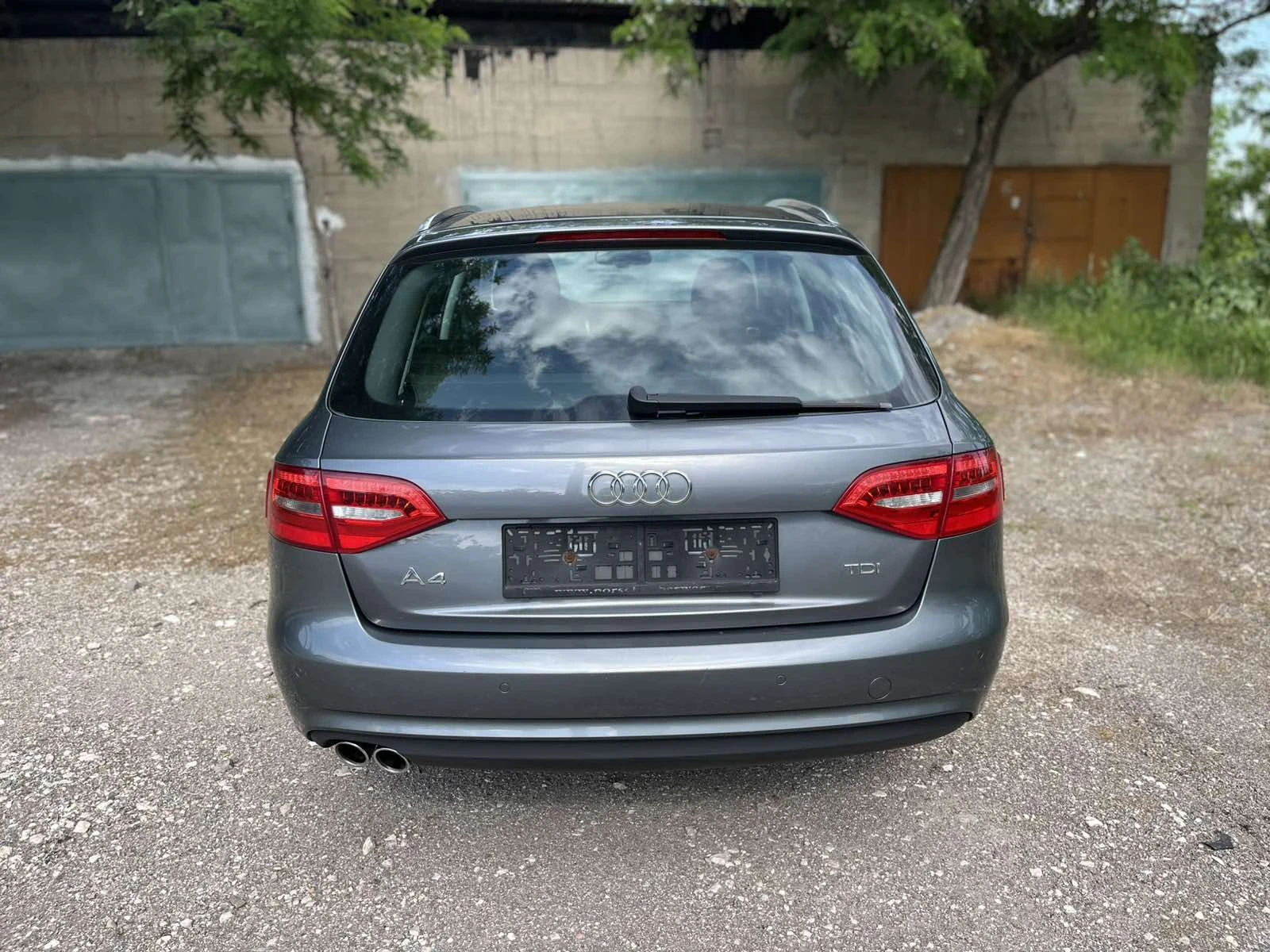 Audi A4 2.0 TDI FACELIFT  - изображение 9