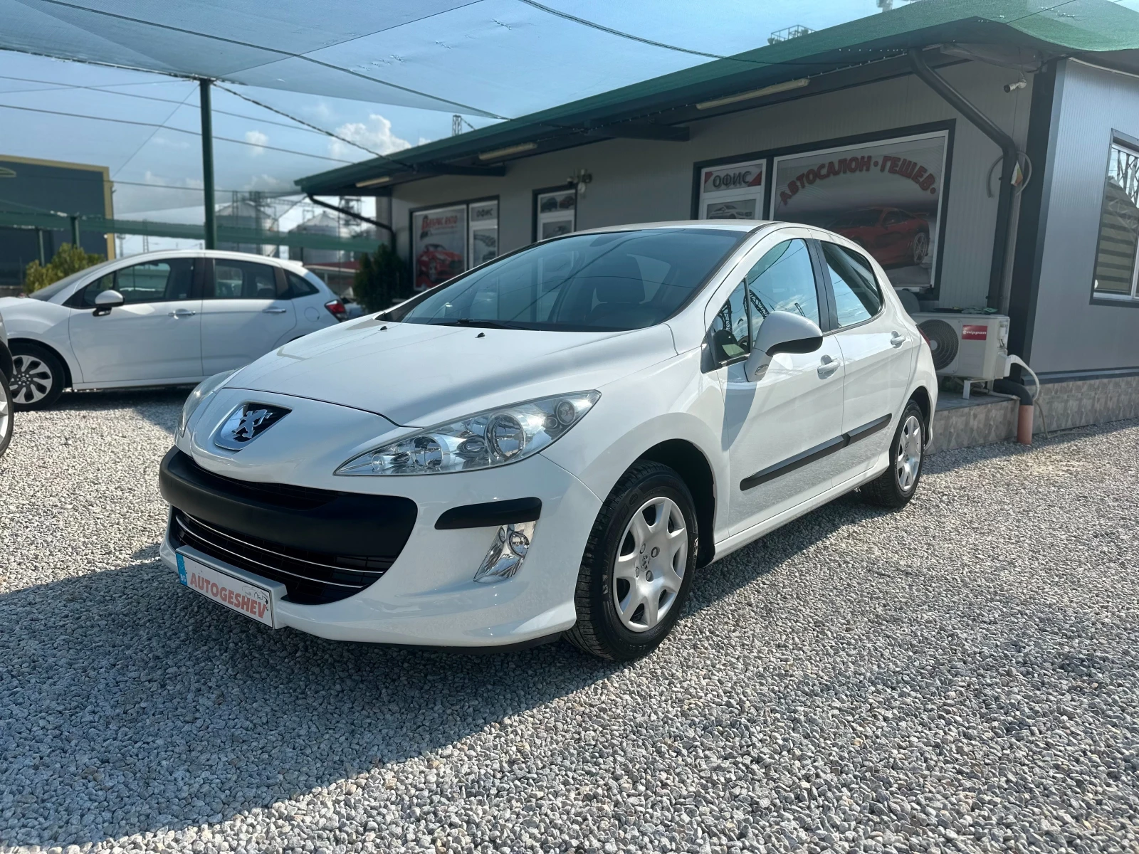 Peugeot 308 1.4 i* Сервизна История - изображение 2