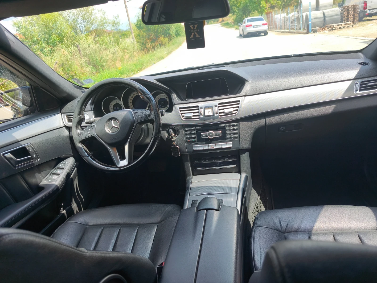 Mercedes-Benz E 220 2.2 cdi 170k CDI/Avangarde/Active Park Assist/Led/ - изображение 7