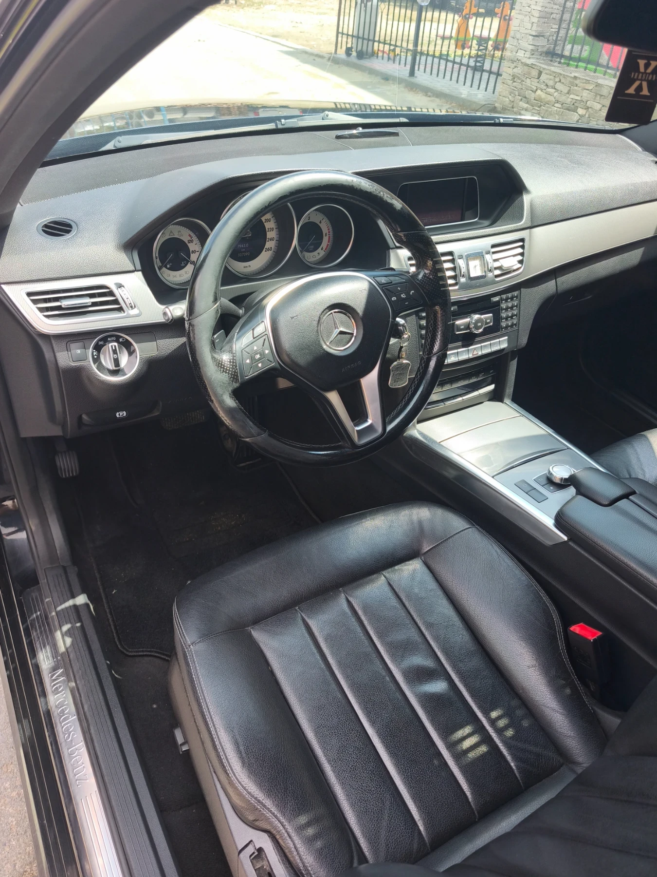 Mercedes-Benz E 220 2.2 cdi 170k CDI/Avangarde/Active Park Assist/Led/ - изображение 9