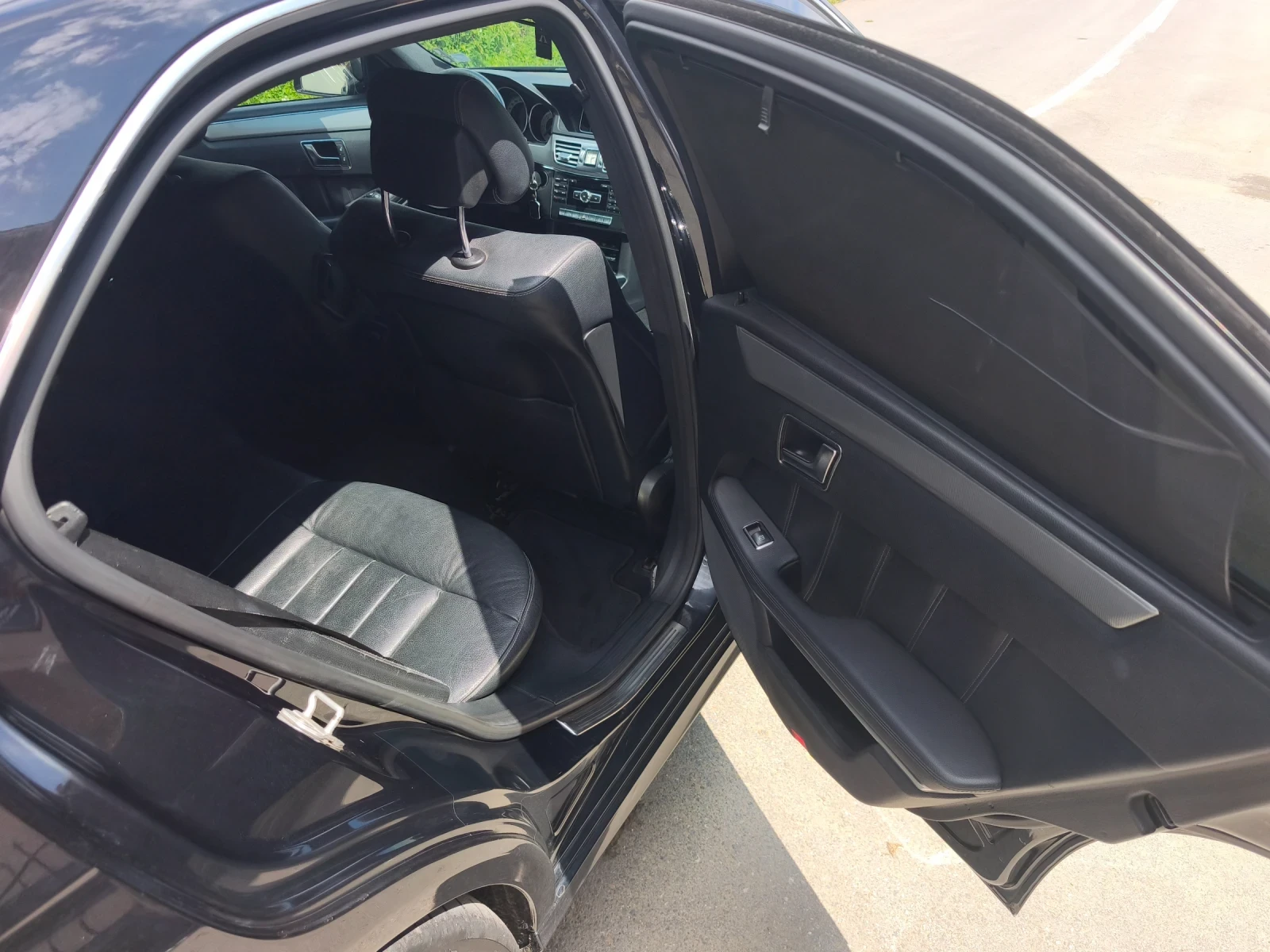Mercedes-Benz E 220 2.2 cdi 170k CDI/Avangarde/Active Park Assist/Led/ - изображение 8