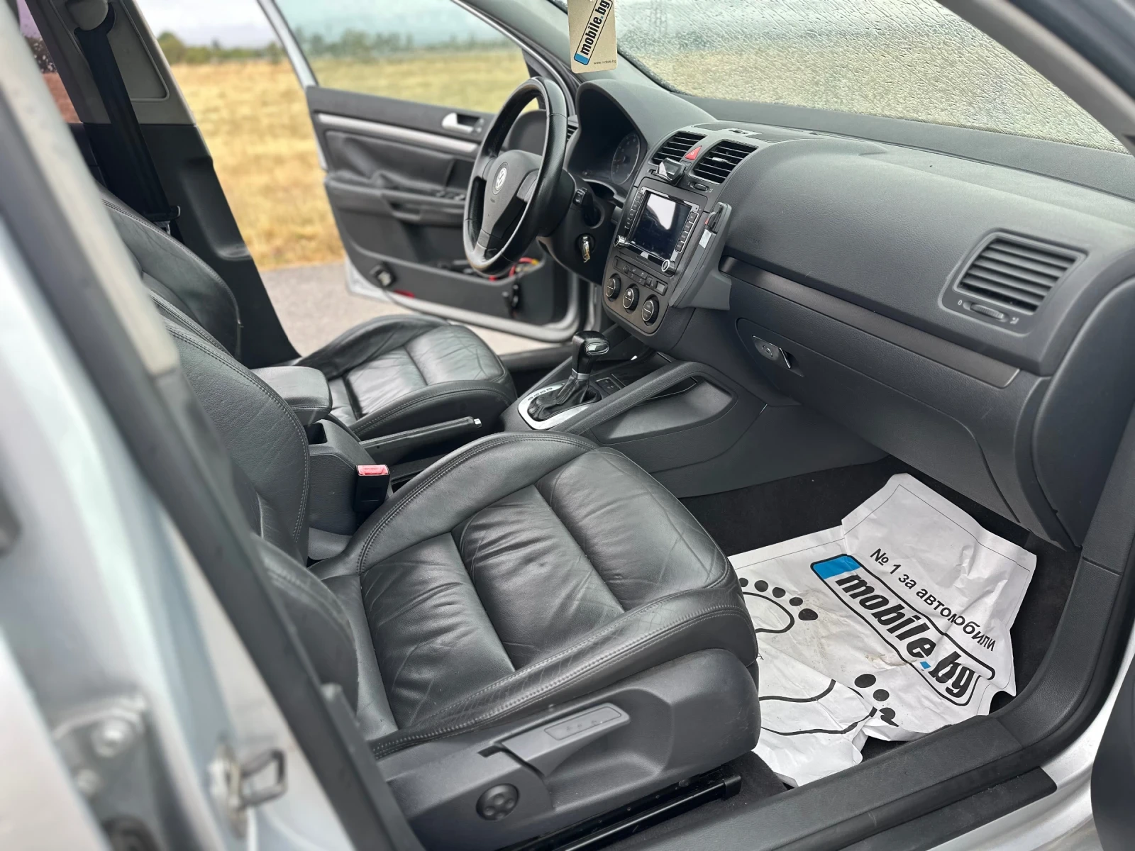 VW Golf 1.6 АВТОМАТИК - изображение 10