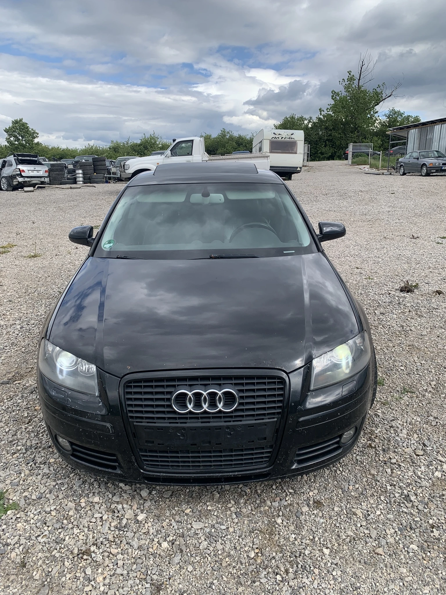 Audi A3 2, 0 TDI  S-line - изображение 2